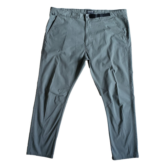 Levi Strauss Pants Signature Mens 42 Tech Taper Outdoor Grunge Workwear 42x30 - Picture 1 of 12